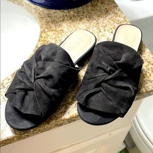 Kenneth Cole reaction sides. Size 7